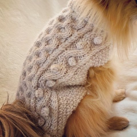 dog手編みセーター　ハニカム模様のアランニット
