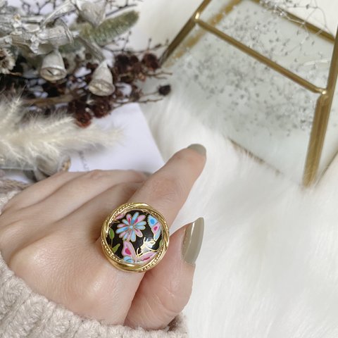 flower button ring