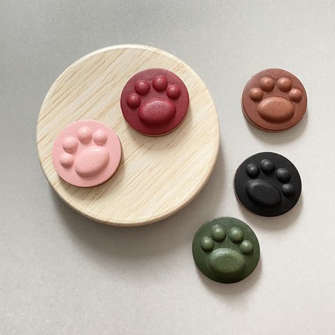 〔2個セット〕お菓子みたいな本革の肉球マグネット　選べる5colors♡ セット限定色あり〔受注制作〕