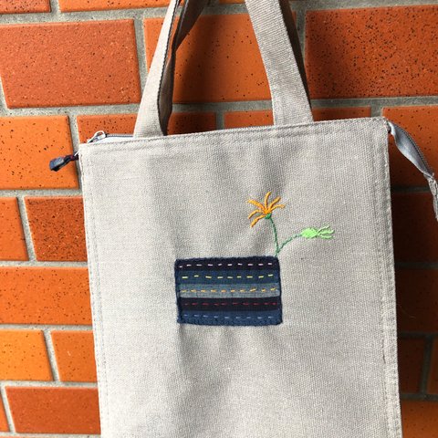 刺し子糸刺繍の保冷バッグ（縦型）