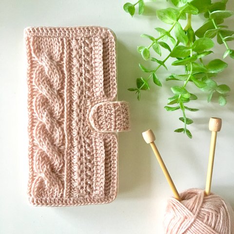 【受注製作】あったか毛糸を編んだ手帳型スマホケース（ピンク）