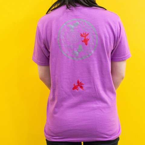 和柄Tシャツ・金魚（半袖・紅紫）Mサイズ