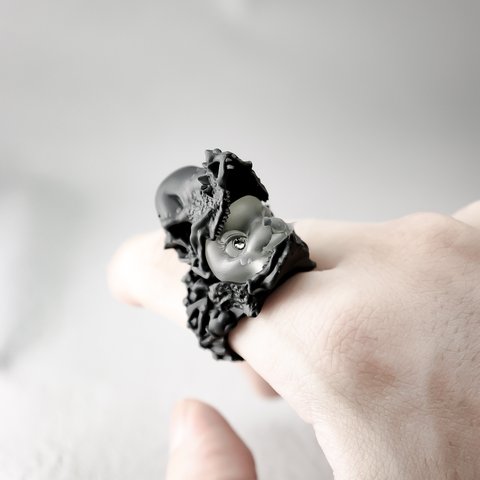 猫に恐竜”パキケファロサウルス” / Cat in Dinosaur ”Pachycephalosaurus” Ring