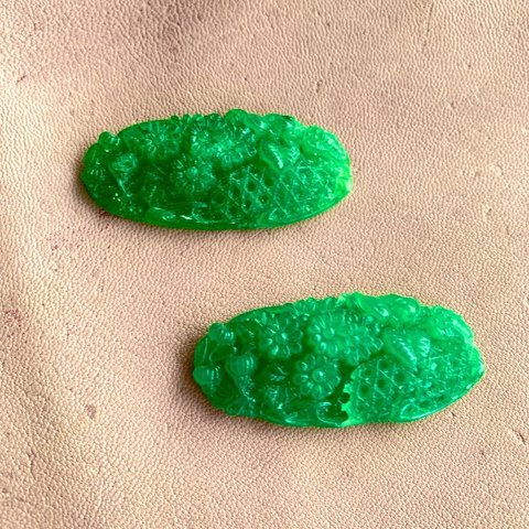 【1コずつ販売】#vintage  west germany oval cabochon42✖️20㎜　翡翠　jade green flower motif