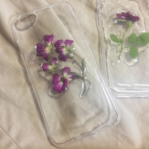 押し花を閉じ込めたiPhone6ケース💐