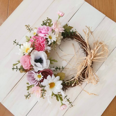 大人可愛い春のお花のリース(28cm）玄関リース　リモート部屋　結婚祝い　出産祝い　新築祝い　誕生日