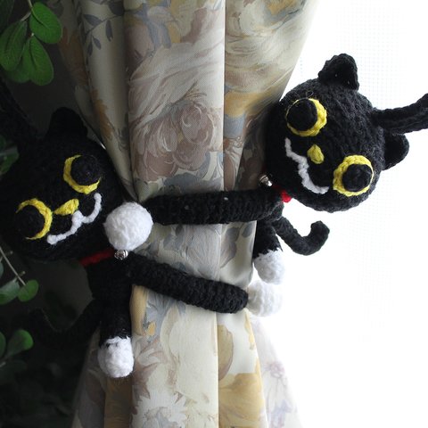 編みぐるみのタッセル（黒ネコ）
