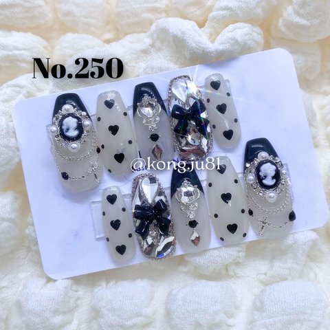 【即納 / 現品販売】No.250✴︎現品ネイルチップ