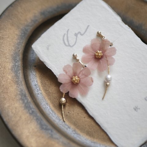 和紙の花 「秋桜」ピンク 　ロング　イヤリング／ピアス 　　コスモス