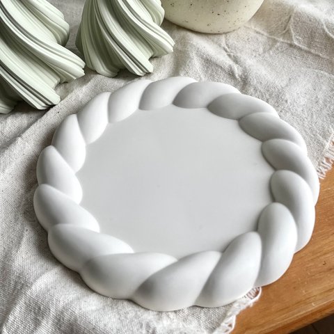 wreathe tray / round