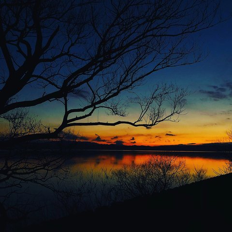 猪苗代湖の夕景