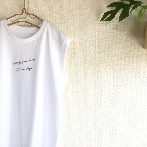 大人可愛い！ノースリーブ レディースTシャツ《ホワイト》レディースM