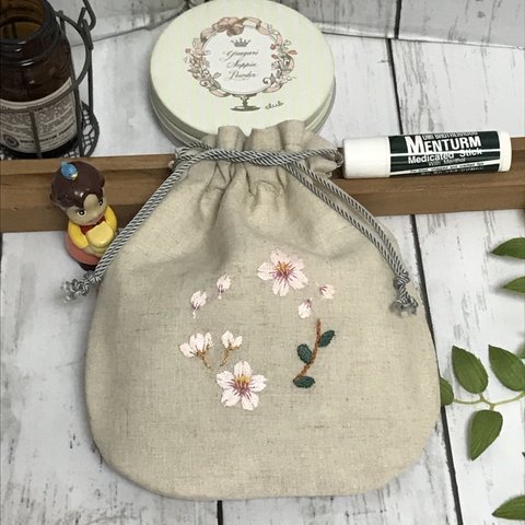 手刺繍＊巾着ポーチ🌸さくら