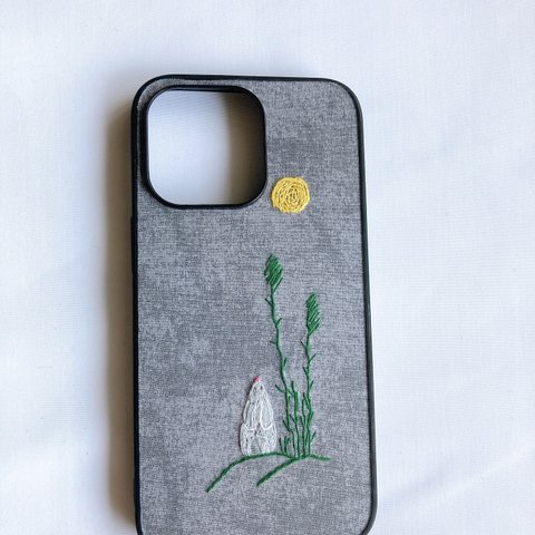 iPhone13 pro ケース　手刺繍　野ネズミさん　お月見かわいい　リネン　スマホケース