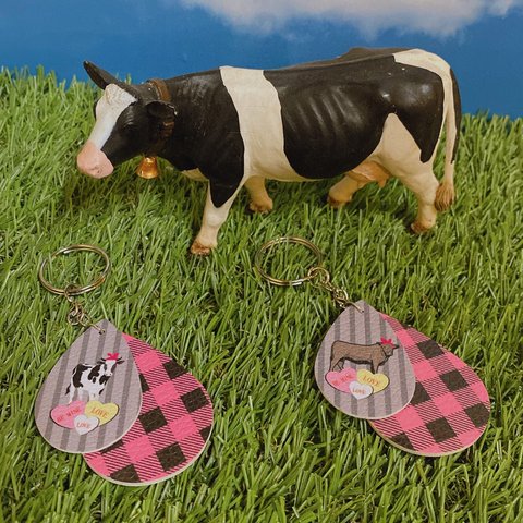 ホルスタイン牛ちゃんor黒牛ちゃんレザービッグキーホルダー🐄🐃⸒⸒