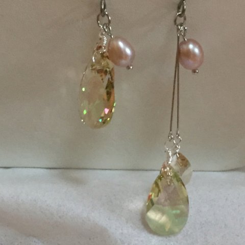 アシンメトリー⭐︎揺れるピアス