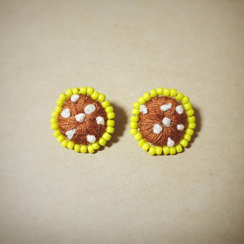 刺繍ピアス②