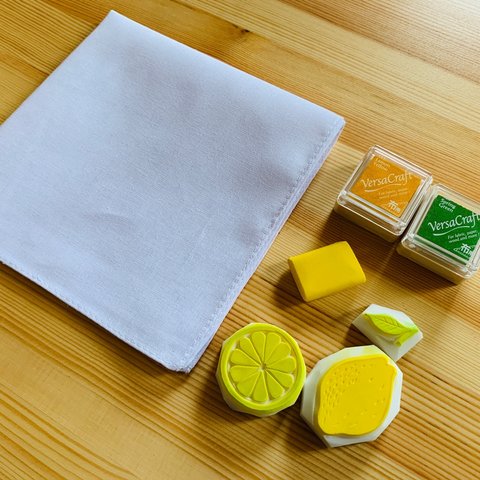 おうちで作ろう！！消しゴムはんこ&ハンカチセット！布用インク2種、お掃除用練りけし付き🎶今なら、ひらがなお名前はんこプレゼント！