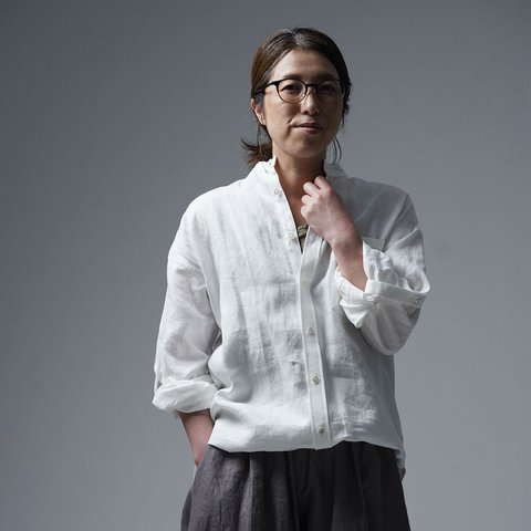 【wafu】Linen Shirt　スタンドカラー ロールアップシャツ / 白 t021f-wht1