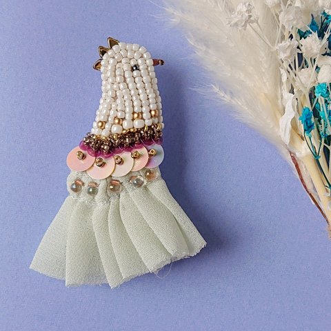 お洒落鳥のブローチ⋆* ビーズ刺繍 帯留め 一点物 アクセサリー