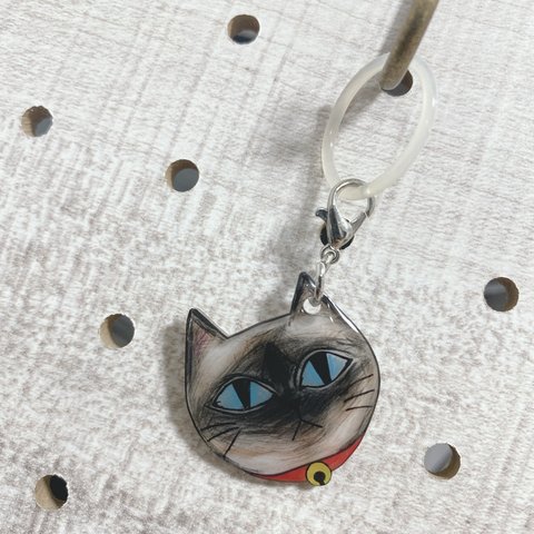 猫　バーマン　シャム猫　アンブレラマーカー　ペットボトルマーカー　ペットボトル　傘　目印　ネコ　ねこ　キーホルダー　チャーム　アクセサリー　ピアス　イヤリング　かわいい　ハチワレ　三毛猫　ミケ