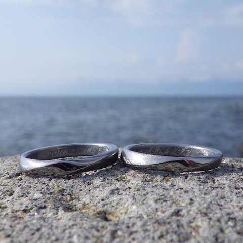 【金属アレルギー対応】 丈夫で珍しい希少金属・タンタルの結婚指輪