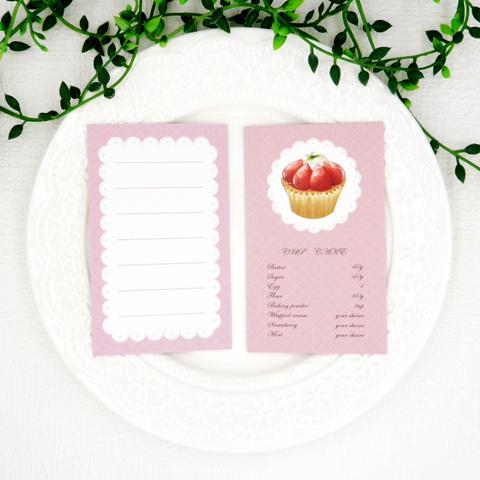 本物のお菓子のレシピを描いたミニメッセージカード（ストロベリーカップケーキ）