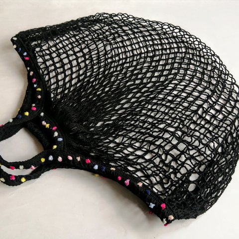 ネットバッグ　手編みの飾り　メッシュバッグ　エコバッグ　マルシェバッグ　黒　
