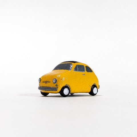 紙粘土ミニカー　FIAT 500