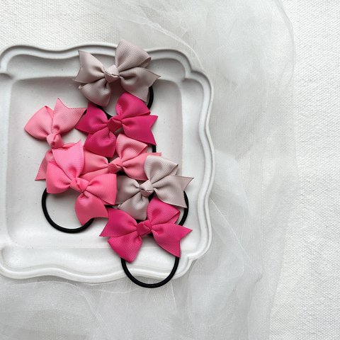 Jagged ribbon pinks & vanilla