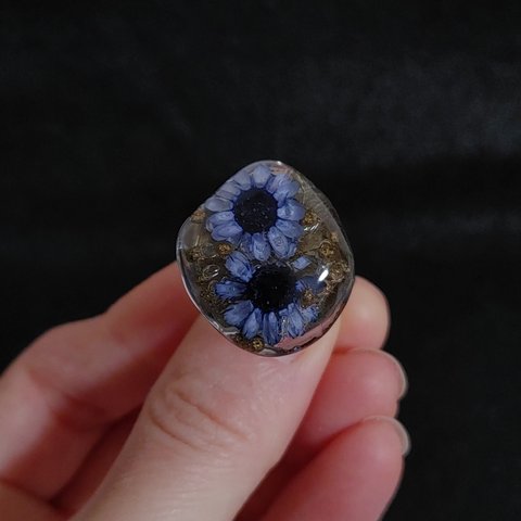 青い花の指輪スターフラワー