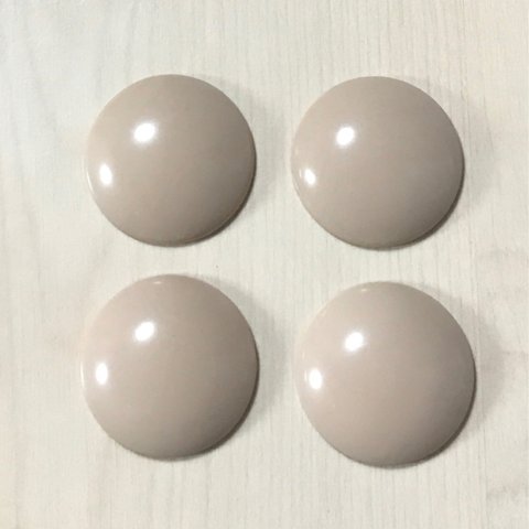 VINTAGE LIGHT MOCCA ACRYLIC ROUND SMOOTH CABOCHONS 