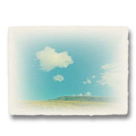 ★かわいい★和紙のインテリアアートパネル「ニッコウキスゲの丘の上に浮かぶ雲」(18x13.5cm)ファブリックパネル、ウォールステッカーをお探しの方にぴったり！