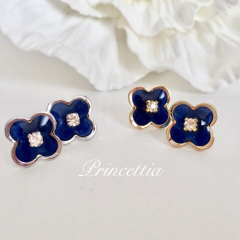 Navyフラワー♡ピアス・イヤリング