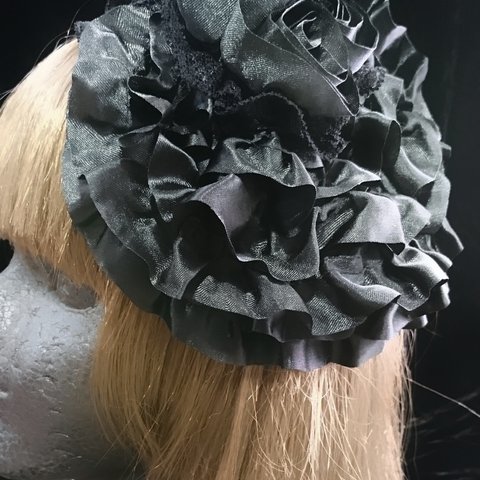 【sale50%off】黒薔薇フリル†ヘアクリップ