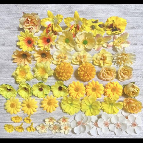 NO 1213-01 造花 花材 花パーツ アーティフィシャルフラワー　黄色　アートフラワー  ハンドメイド　材料　小さい花　小花