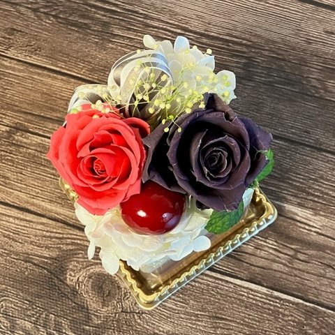 小さな薔薇のケーキ（白）