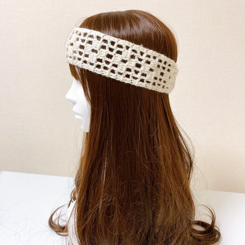 ヘアバンド　ホワイト　手編み　1年中　ハンドメイド　エスニック　透かし模様　ヘッドドレス　オールシーズン　ゆったり　おしゃれ　ニット　カチューシャ　かわいい　こなれ感　春　夏　秋　冬　プレゼント　素敵