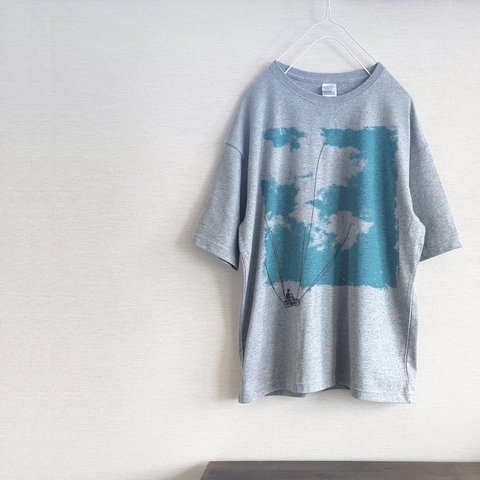 happy go lucky　大空散歩　5.6ozTシャツ（グレー）