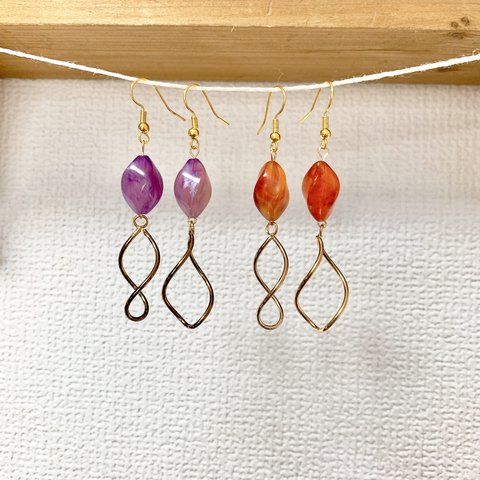 ツイストフープピアス(イヤリング)