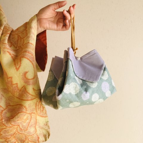 花巾着　きらりビーズ　和柄パステル Flower-shaped drawstring bag with beads, pastel Japanese pattern