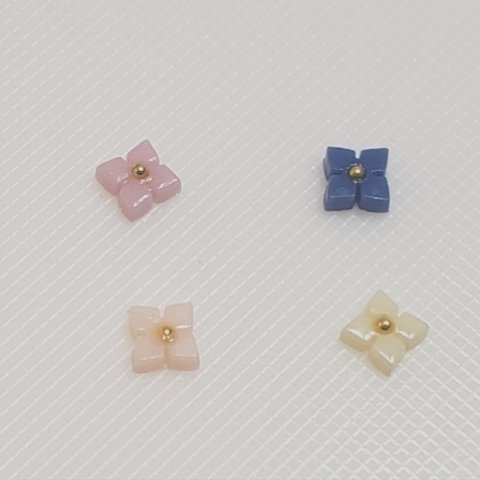 お花のピアス／イヤリング／ノンホールピアス93(両耳分)