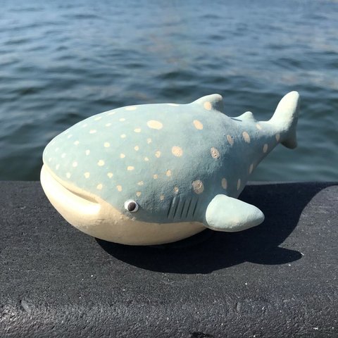 ジンベエザメ　Ｅ-122　陶製　/Whale shark /鯨鯊
