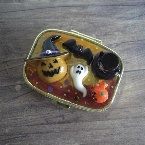 ハロウィンのピルケース