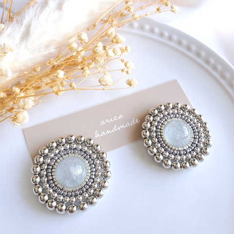 【再販】【送料無料】silver × silver pierce/earring 【刺繍ピアス】【刺繍イヤリング】【ビーズ】【ビーズ刺繍】