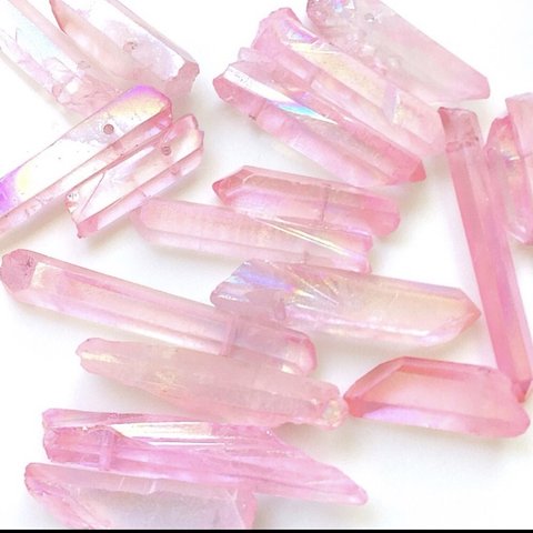 【ライトピンク】氷柱　クリスタル　水晶柱