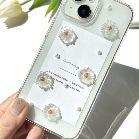 お花のスマホケース　iPhoneケース　スマホケース　韓国　パール　マーガレット　iPhone15