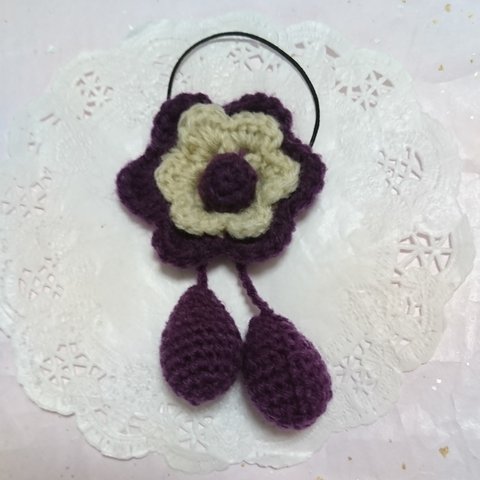 ニット手編み お花モチーフのヘアゴム      