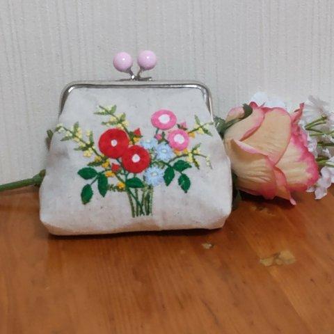 手刺繍がま口