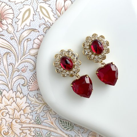 Romantic siam pierce / earring